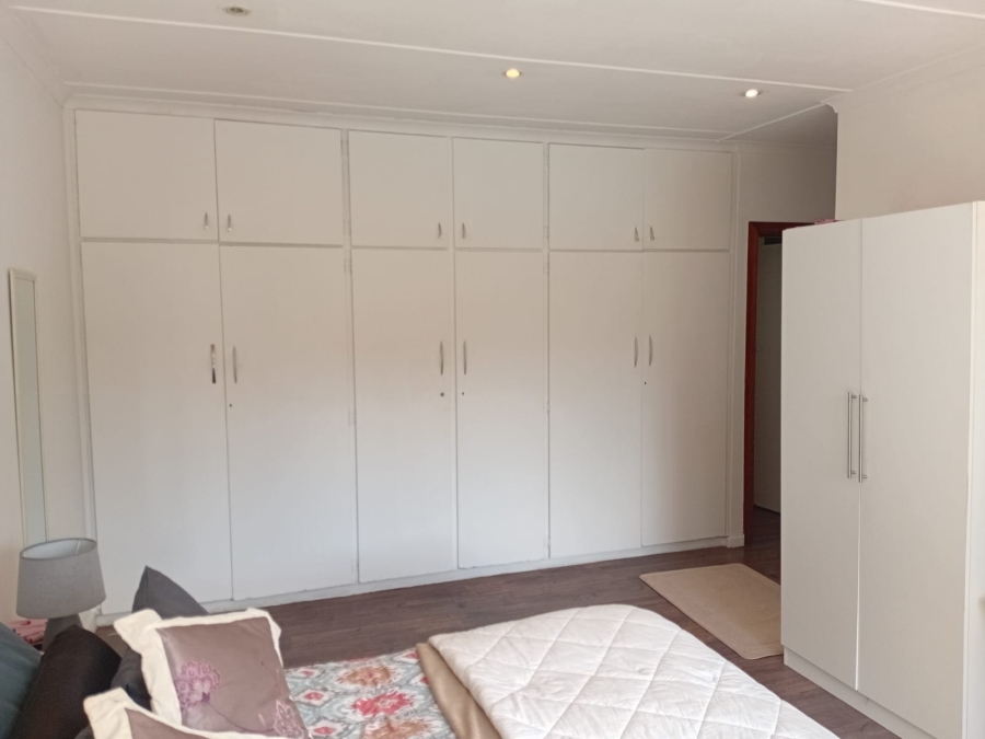 To Let 3 Bedroom Property for Rent in Beacon Bay North Eastern Cape